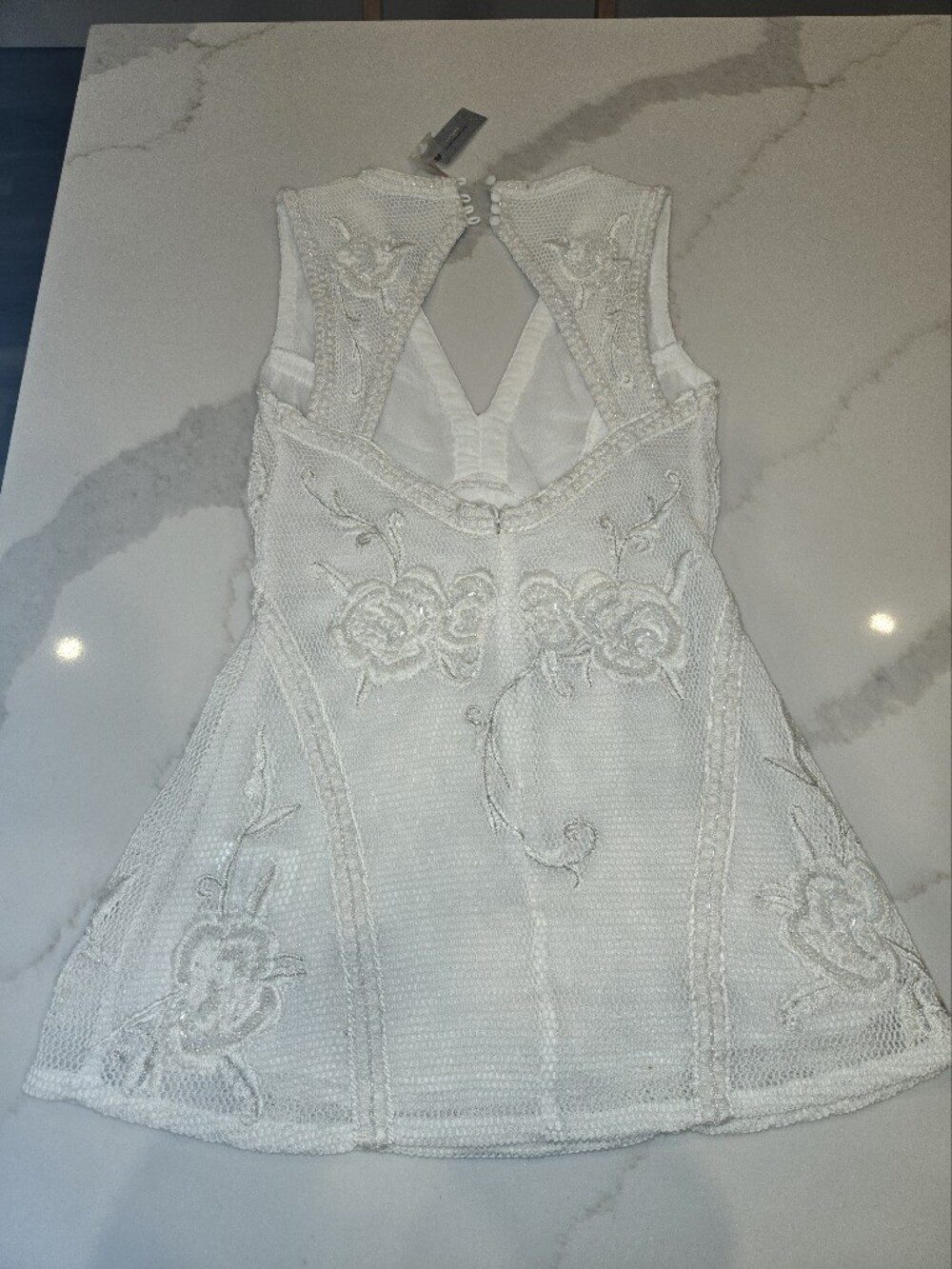 Beautiful White ANTHROPOLGIE dress - Picture 2 of 7